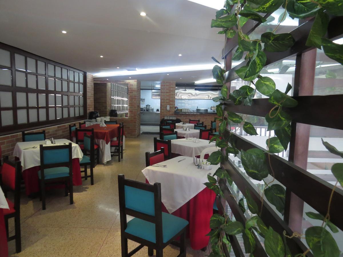 Hotel Leon Dorado Bucaramanga Zewnętrze zdjęcie