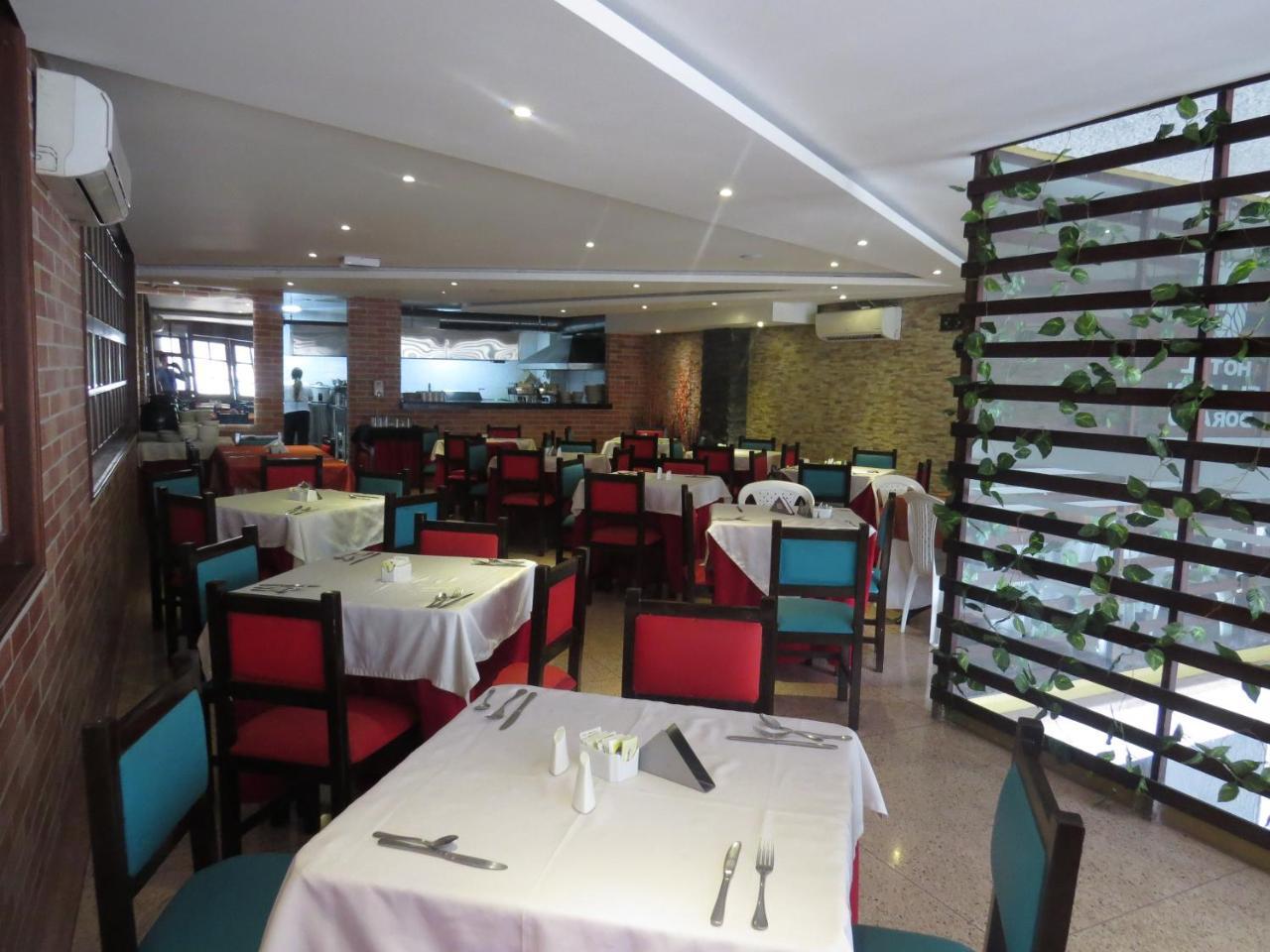 Hotel Leon Dorado Bucaramanga Zewnętrze zdjęcie