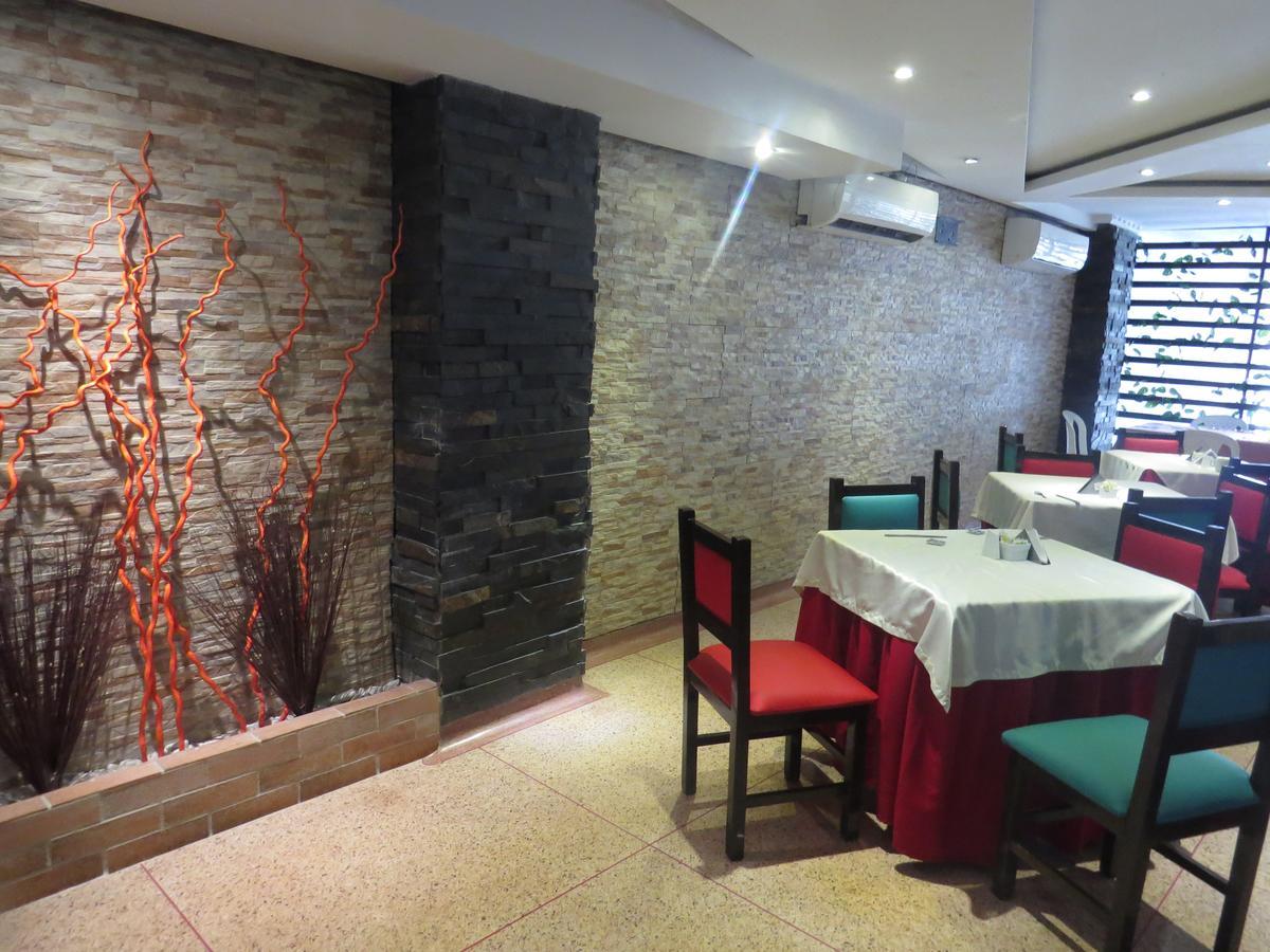 Hotel Leon Dorado Bucaramanga Zewnętrze zdjęcie