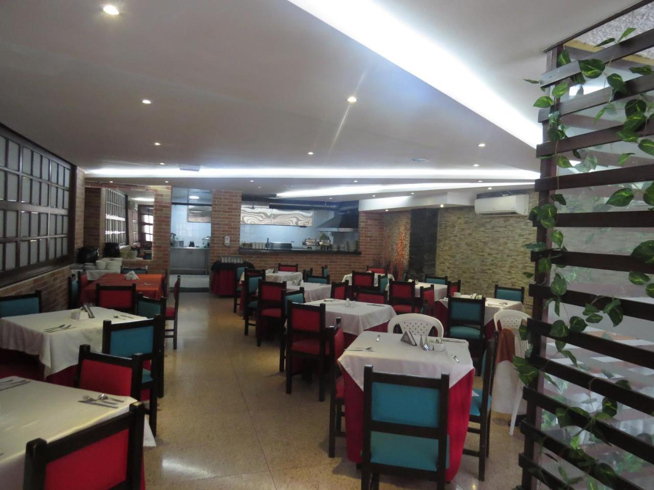 Hotel Leon Dorado Bucaramanga Zewnętrze zdjęcie