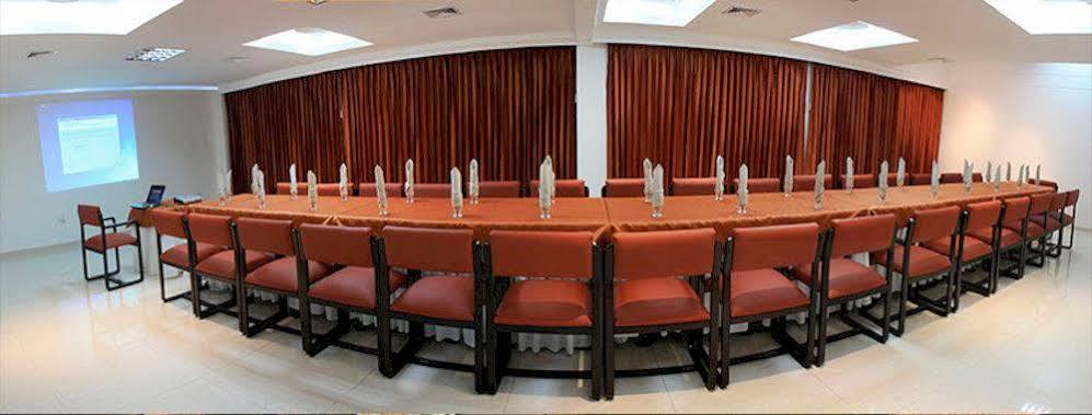 Hotel Leon Dorado Bucaramanga Zewnętrze zdjęcie